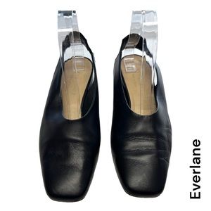 🌈 EVERLANE square toes slingback block heel black flat + size 8